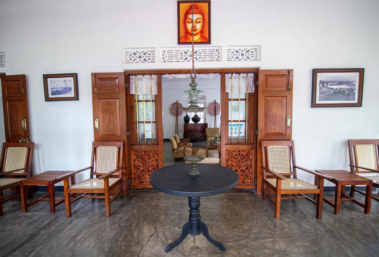 אינדורואה Village Headman'S Five Bedrooms Entire Bungalow מראה חיצוני תמונה
