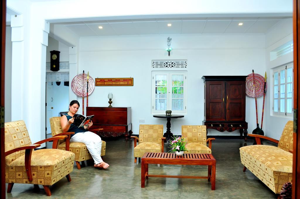 אינדורואה Village Headman'S Five Bedrooms Entire Bungalow מראה חיצוני תמונה